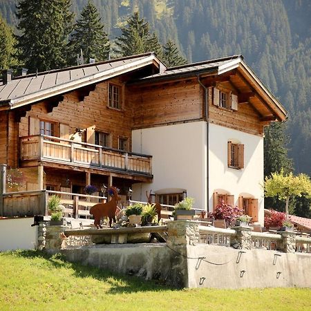 فندق Berghaus Alpenroesli كلوسترز المظهر الخارجي الصورة